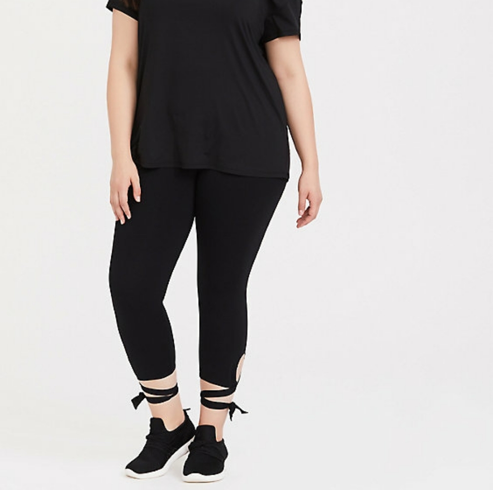 NWT Torrid Active Tie Leggings